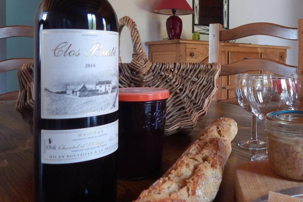 Du Clos Basté
